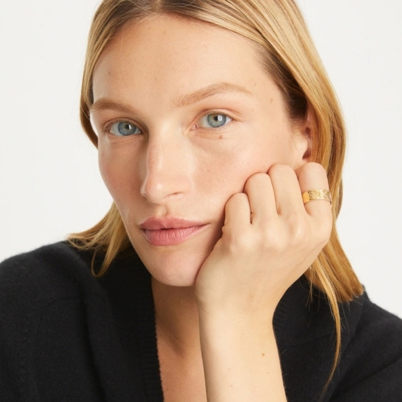 Tory Bruch ICON T MONOGRAM RING Size 8 - Picture 4 of 9